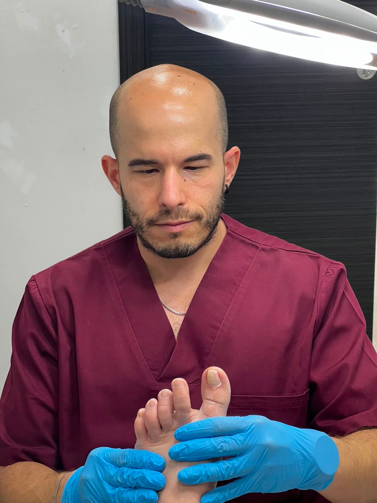 Cristian Martín Fasienda, podólogo colegiado en Ripollet